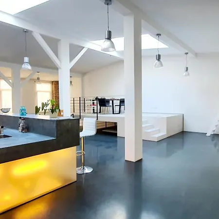 Helles Im Loft * City Airport Mannheim