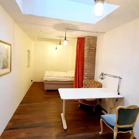 Helles Im Loft Privatunterkunft City Airport Mannheim